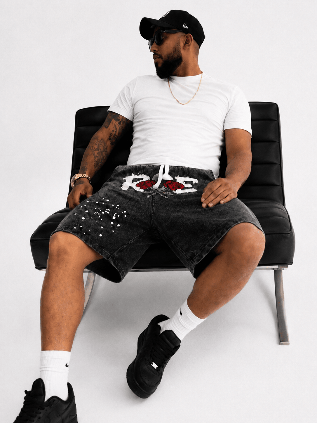 ROSE DISTRESSED SWEATSHORTS - ROE WORLDWIDE